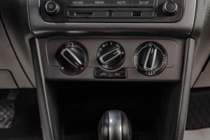 Седан Volkswagen Polo 2019 года, 1379000 рублей, Челябинск