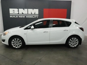 Хэтчбек Opel Astra 2012 года, 990000 рублей, Курск