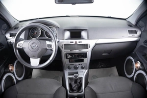 Хетчбэк Opel Astra 2012 года, 699000 рублей, Пермь