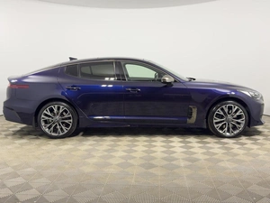 Лифтбек Kia Stinger 2018 года, 2612900 рублей, Казань