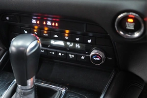 Внедорожник Mazda CX-8 2019 года, 3319000 рублей, Омск