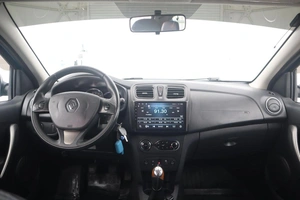 Хэтчбек Renault Sandero 2016 года, 950000 рублей, Орёл