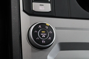 Внедорожник Volkswagen Touareg 2019 года, 4850000 рублей, Красноярск