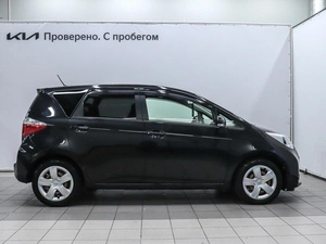 Хетчбэк Toyota Ractis 2011 года, 790000 рублей, Красноярск
