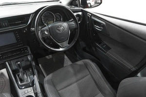 Хетчбэк Toyota Auris 2015 года, 1299000 рублей, Новокузнецк