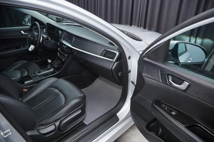 Седан Kia Optima 2019 года, 2097000 рублей, Красноярск