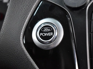 Седан Ford Mondeo 2011 года, 835000 рублей, Воронеж