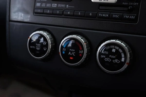 Хетчбэк Nissan Tiida 2007 года, 689000 рублей, Ульяновск
