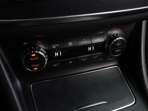 Седан Mercedes-benz CLA-класс 2016 года, 2364000 рублей, Воронеж