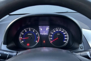 Седан Hyundai Solaris 2012 года, 610000 рублей, Солонцы