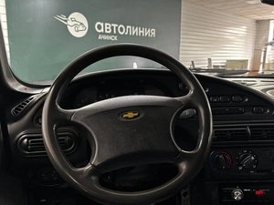 Внедорожник Chevrolet Niva 2005 года, 349000 рублей, Ачинск