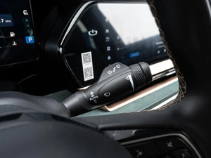 Внедорожник Geely Monjaro 2023 года, 3440000 рублей, Краснодар