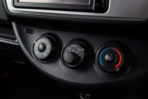 Хетчбэк Toyota Vitz 2015 года, 939000 рублей, Ульяновск