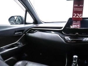 Внедорожник Toyota C-HR 2017 года, 2070000 рублей, Красноярск