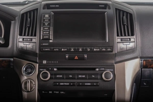 Внедорожник Toyota Land Cruiser 2011 года, 3359000 рублей, Томск