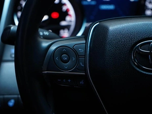 Седан Toyota Camry 2021 года, 2988888 рублей, Москва