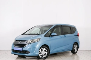 Минивэн Honda Freed 2018 года, 1589000 рублей, Красноярск