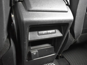 Внедорожник Land Rover Discovery Sport 2015 года, 2454900 рублей, Казань