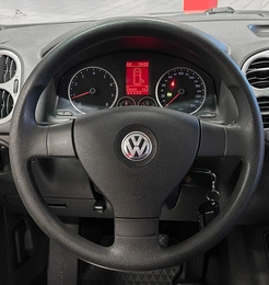Внедорожник Volkswagen Tiguan 2009 года, 1147000 рублей, Красноярск