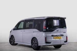 Минивэн Honda Stepwgn Spada 2021 года, 2679000 рублей, Томск