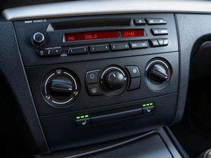 Хетчбэк BMW 1 серия 2010 года, 890000 рублей, Краснодар