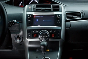 Минивэн Toyota Verso 2013 года, 1299000 рублей, Красноярск