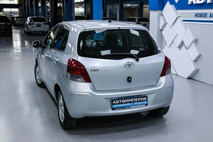Хетчбэк Toyota Vitz 2008 года, 528000 рублей, Солонцы