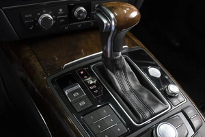 Седан Audi A6 2013 года, 1550000 рублей, Омск