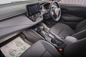 Седан Toyota Corolla 2020 года, 1699000 рублей, Томск