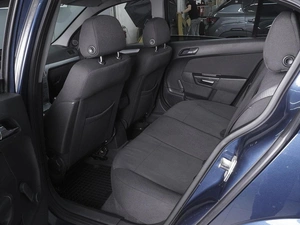 Седан Opel Astra 2010 года, 460000 рублей, Ростов-на-Дону