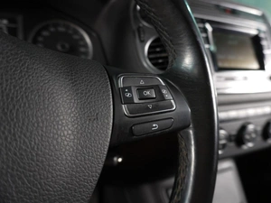 Внедорожник Volkswagen Tiguan 2016 года, 1699000 рублей, Воронеж
