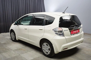 Хетчбэк Honda Fit 2011 года, 797000 рублей, Красноярск