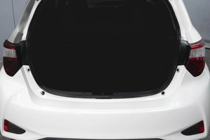 Хетчбэк Toyota Vitz 2019 года, 990000 рублей, Омск