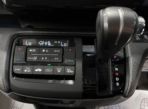 Минивэн Honda Stepwgn 2015 года, 1670000 рублей, Красноярск