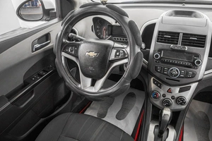 Седан Chevrolet Aveo 2012 года, 549000 рублей, Барнаул