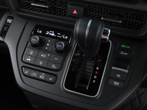 Минивэн Honda Stepwgn 2024 года, 3799777 рублей, Москва