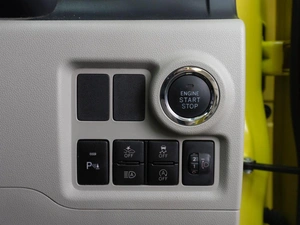 Хетчбэк Toyota Passo 2020 года, 1049000 рублей, Тюмень