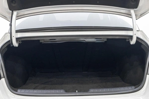 Седан Hyundai Elantra 2020 года, 1899000 рублей, Барнаул