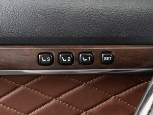 Внедорожник Toyota Land Cruiser 2017 года, 7099000 рублей, Тюмень