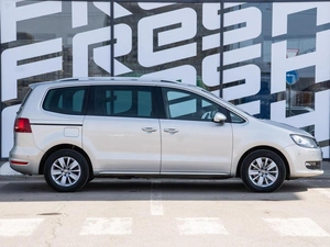 Минивэн Volkswagen Sharan 2013 года, 1450000 рублей, Краснодар