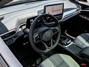 Внедорожник Volkswagen ID.4 Crozz 2024 года, 3800000 рублей, Волгоград