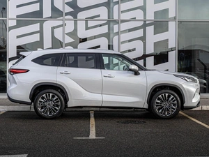 Внедорожник Toyota Highlander 2025 года, 5690000 рублей, Краснодар