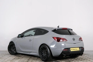 Хетчбэк Opel Astra GTC 2012 года, 899000 рублей, Красноярск