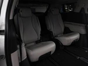 Минивэн Kia Carnival 2021 года, 3999050 рублей, Москва