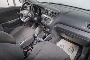 Седан Kia Rio 2012 года, 999000 рублей, Томск