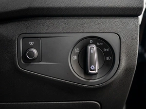 Внедорожник Volkswagen Tiguan 2019 года, 2600000 рублей, Красноярск