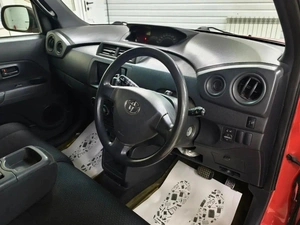 Минивэн Toyota bB 2008 года, 819000 рублей, Ачинск