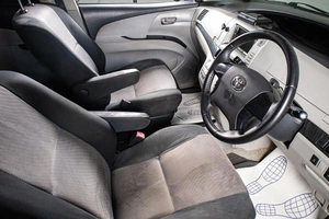 Минивэн Toyota Estima 2006 года, 1369000 рублей, Сургут