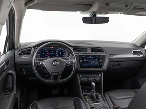 Внедорожник Volkswagen Tiguan 2018 года, 2827077 рублей, Москва