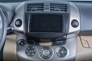 Внедорожник Toyota RAV4 2010 года, 1629000 рублей, Томск